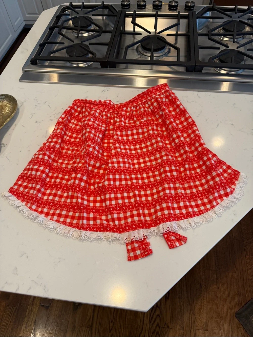 Vintage Red White Gingham Half Apron Eyelet Lace Cottage Farmhouse
